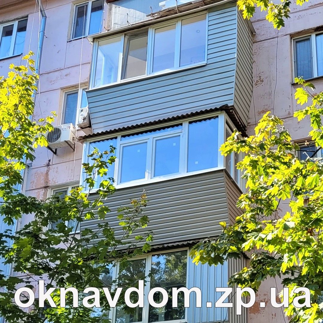 Балкон під ключ в 5-поверховому будинку, зроблений новий каркас з розваркою підвіконник, обшивка сай